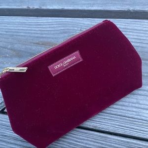 DOLCE & GABBANA Zinfandel Velvet Zip Clutch Pouch Make Up Cosmetic Bag 100% Auth